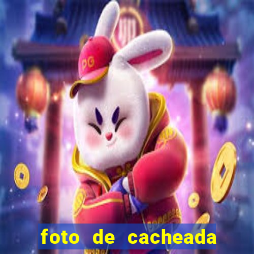 foto de cacheada no espelho